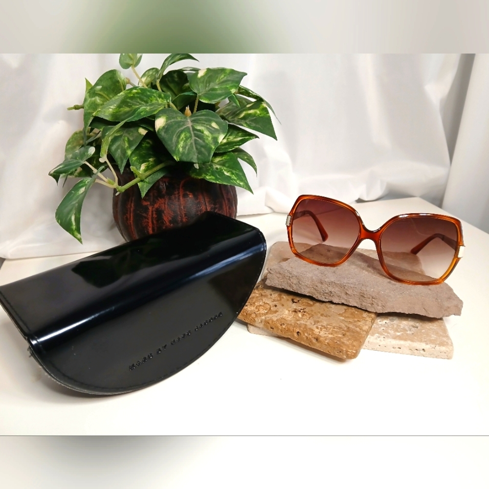 Marc by MARC JACOBS Sunglasses with Case